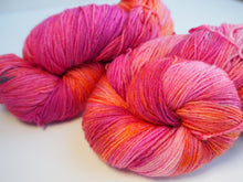 Load image into Gallery viewer, Hand dyed 4 ply Fritillaria merino nylon blend sock yarn One of a Kind skein One Creative Cat
