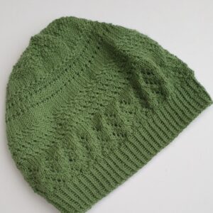 Monte Moro textured hat in green yarn